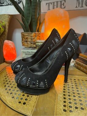 Red Circle Black Lace Rhinestone Platform Stiletto Heels Size 7